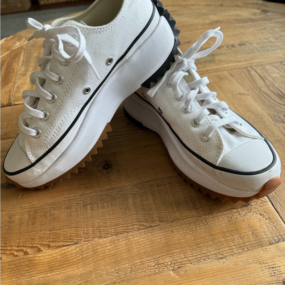 Converse platform Run Star Hike sneakers in excellent. Size Men’s/Womens 5.5/7